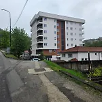 Apartament Golden Sky *