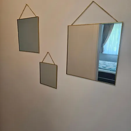 Golden Sky Apartment *