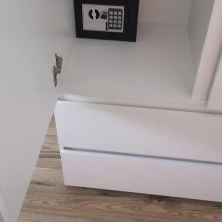 公寓 Golden Sky 察津